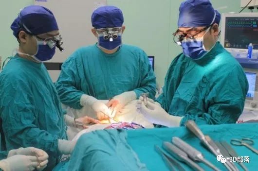 长征医院完成世界首例3D打印人工寰枢椎置换术